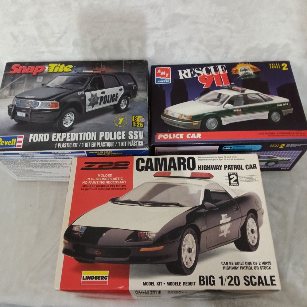 Vintage Police Model Kit Lot Revell Ford Expedition AMT Taurus Lindberg Camaro